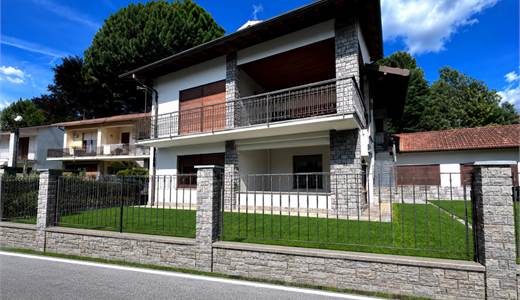 TAINO - VILLA SINGOLA CON AMPIO DEPOSITO/BOX